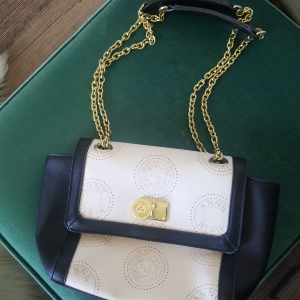 Anne Klein summery white navy chic shoulder bag